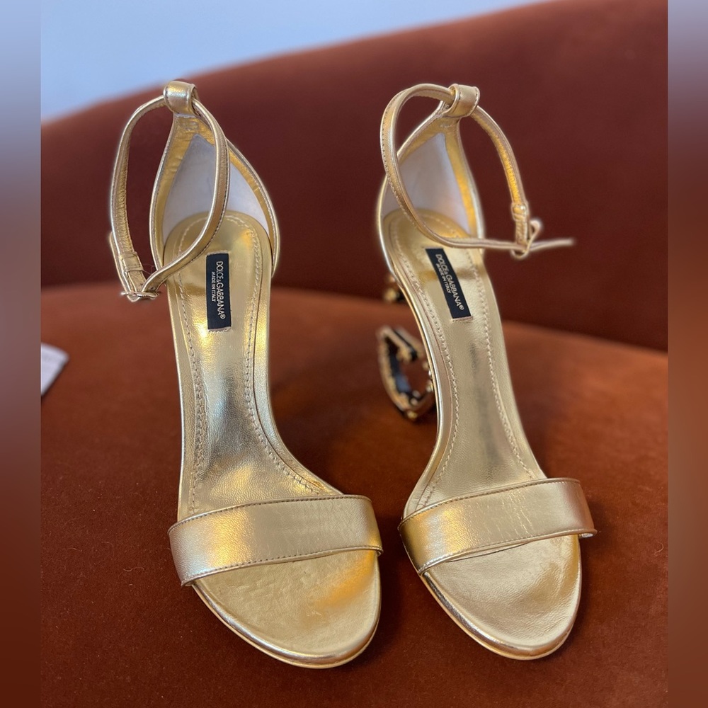 D&G Sculpted Heels